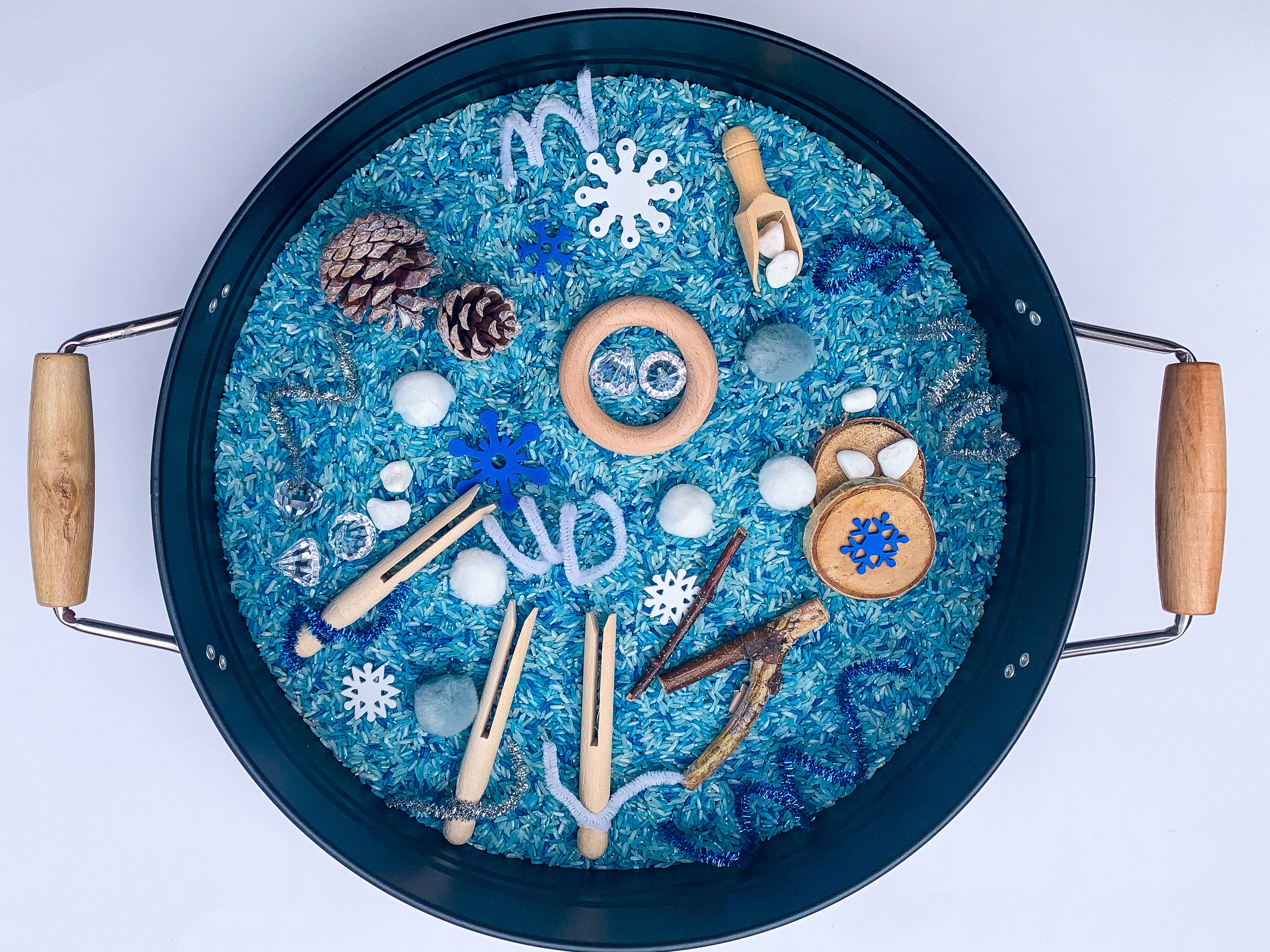 Winter Wonderland Bilingual Sensory Play Kit