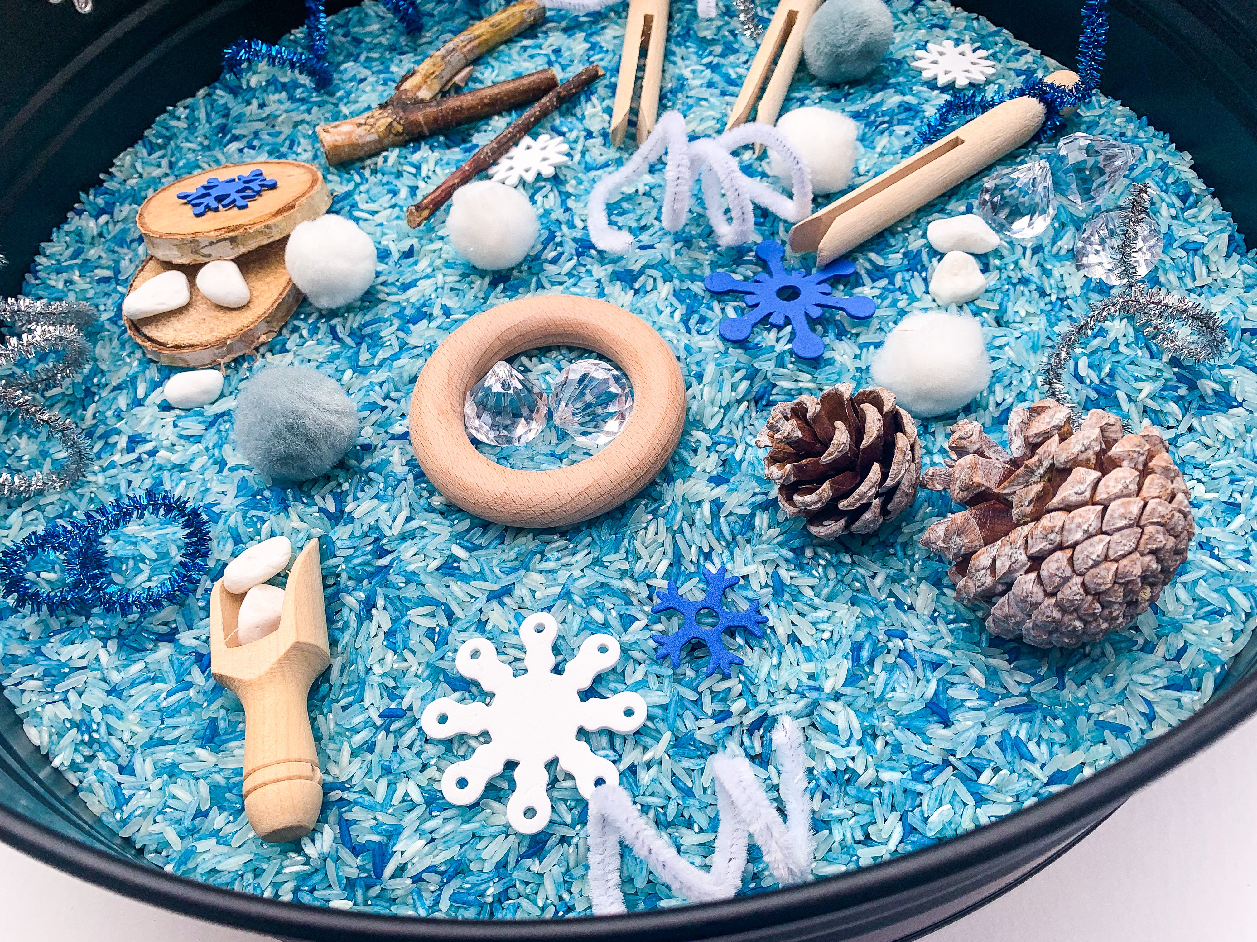 Winter Wonderland Bilingual Sensory Play Kit